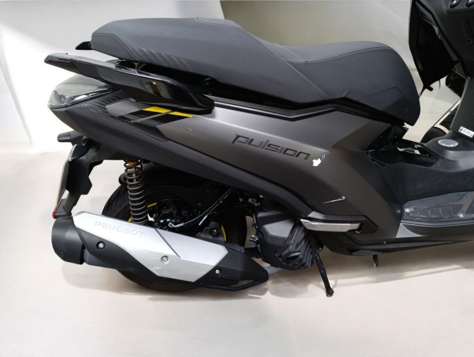 PEUGEOT PULSION 125 GT 4