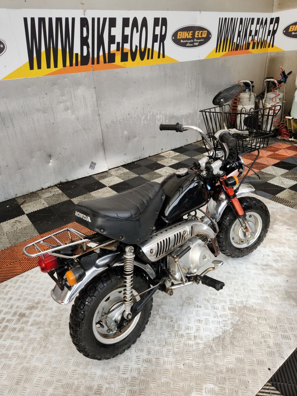 HONDA Z50 MONKEY 4