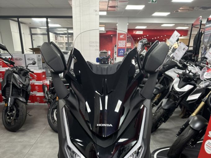 HONDA FORZA 125 ABS 4
