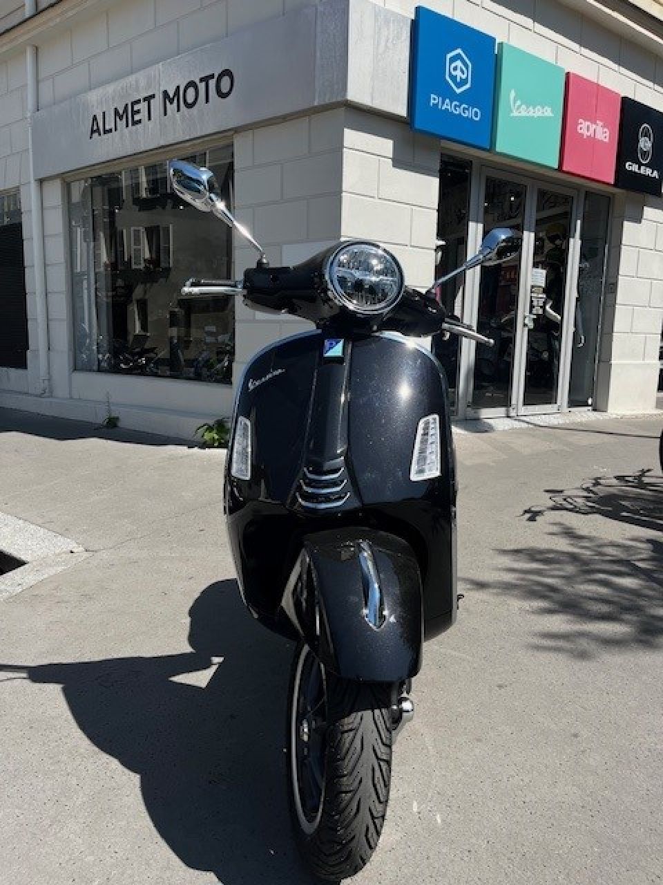 VESPA GTS 125IE SUPER 4