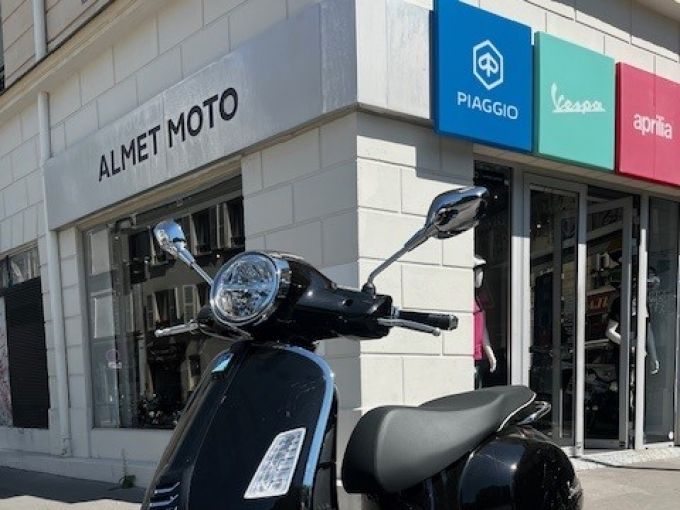 VESPA GTS 125IE SUPER 4