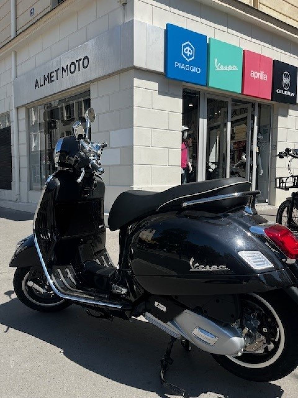 VESPA GTS 125IE SUPER 4