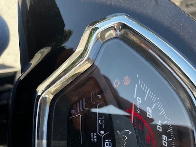 VESPA GTS 125IE SUPER 4