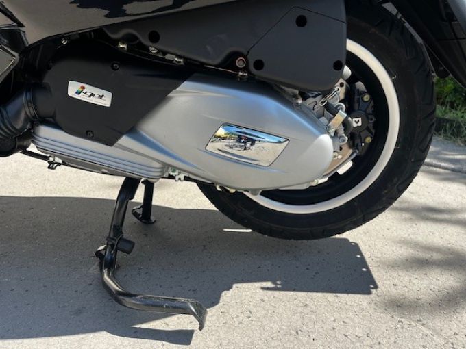 VESPA GTS 125IE SUPER 4