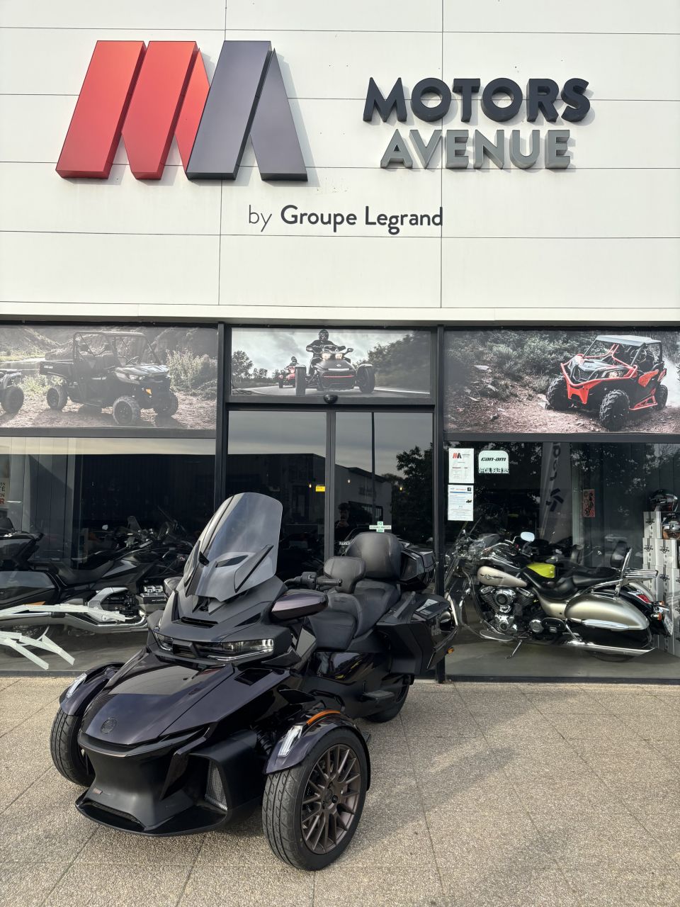 CAN-AM SPYDER RT 4