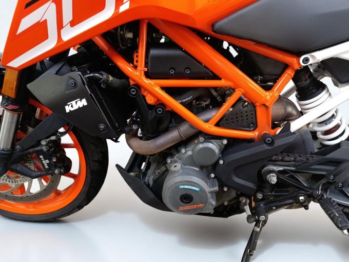 KTM 390 DUKE 4