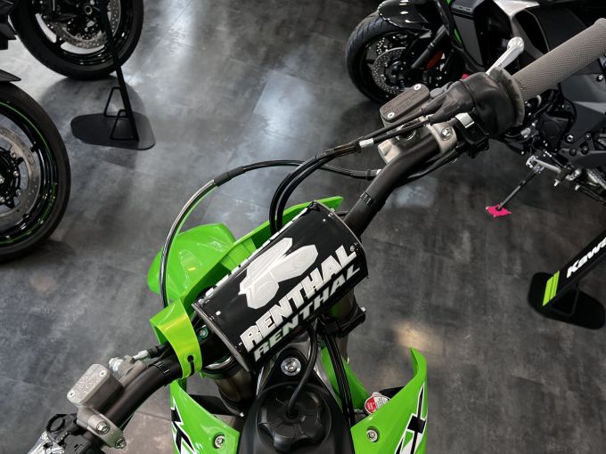 KAWASAKI KX250F CROSS 4