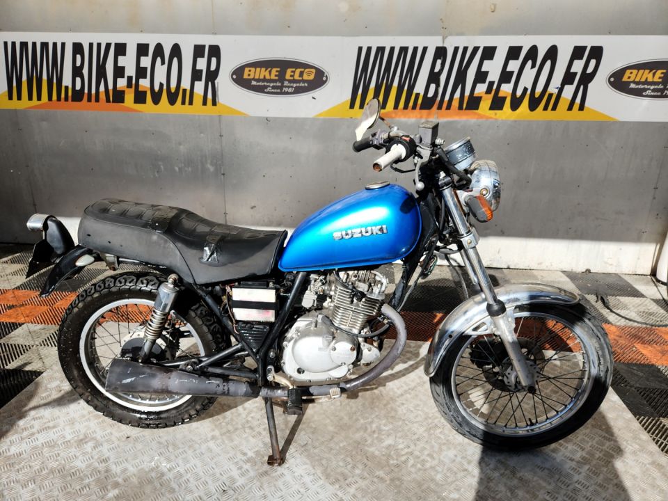 SUZUKI GN 125 4