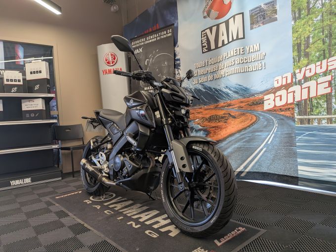 YAMAHA MT-125 ABS 4