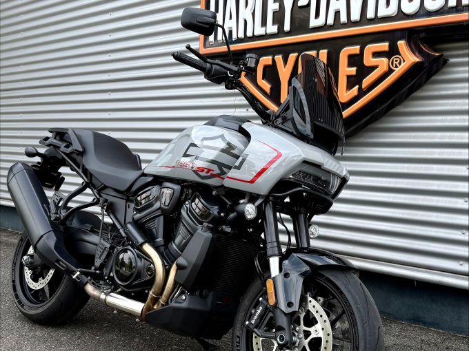 HARLEY-DAVIDSON ADVENTURE PAN AMERICA 1250 ST 4