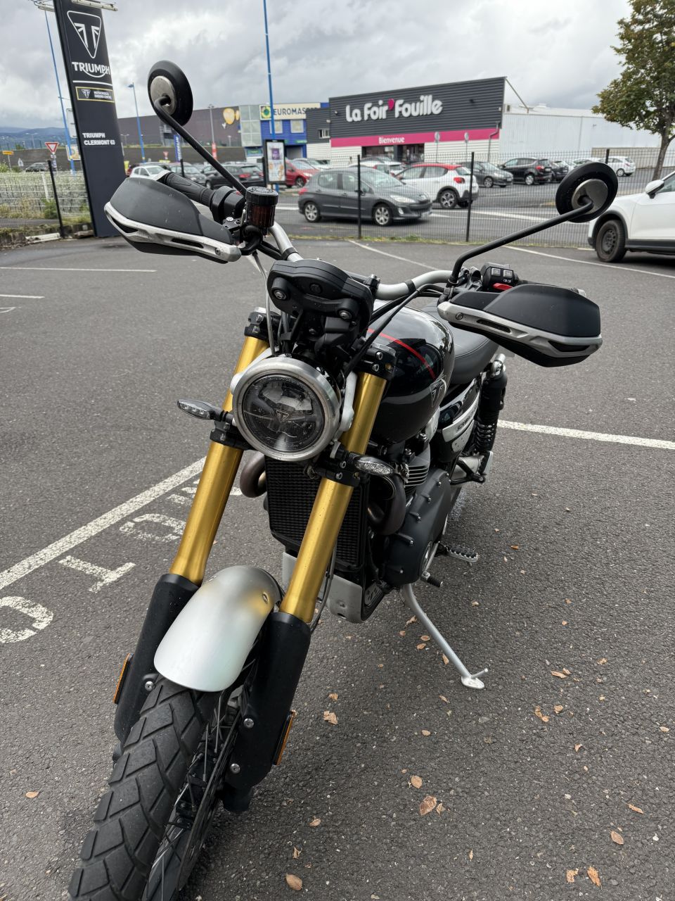 TRIUMPH SCRAMBLER 1200 XE 4