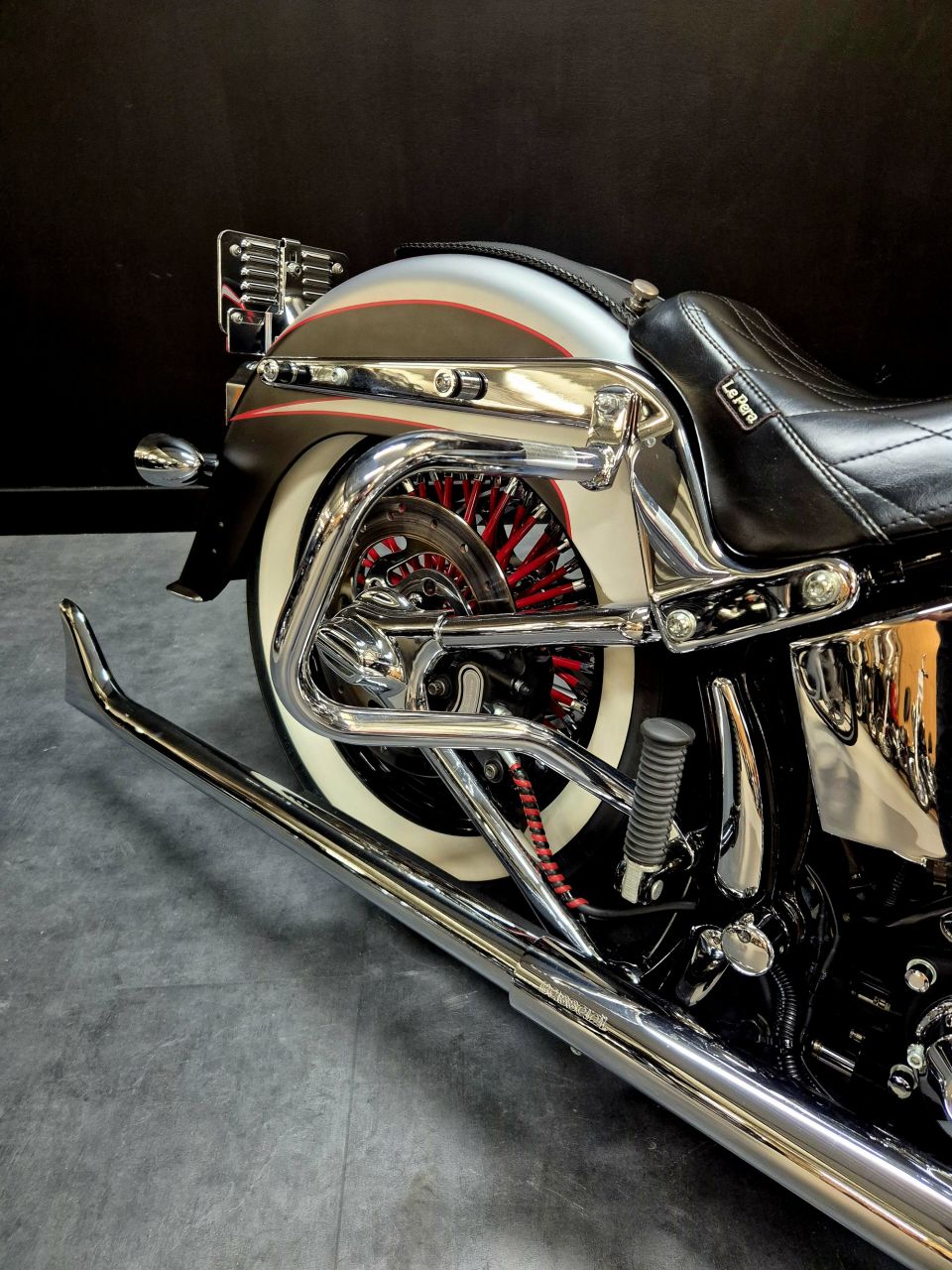 HARLEY-DAVIDSON SOFTAIL DELUXE 1584 4