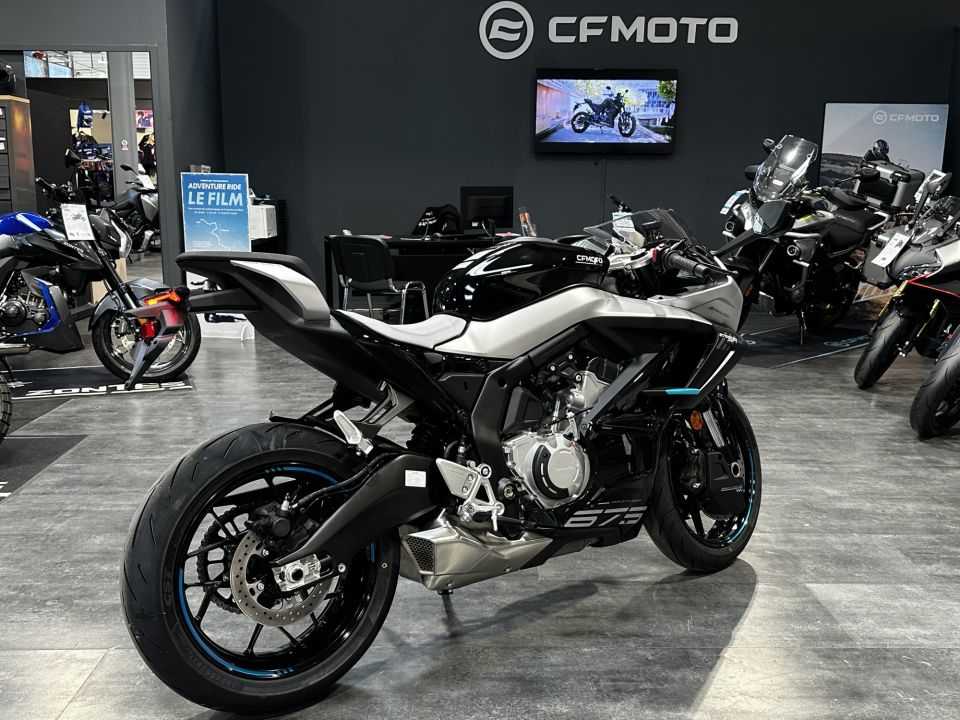 CF MOTO 675 SR-R 4