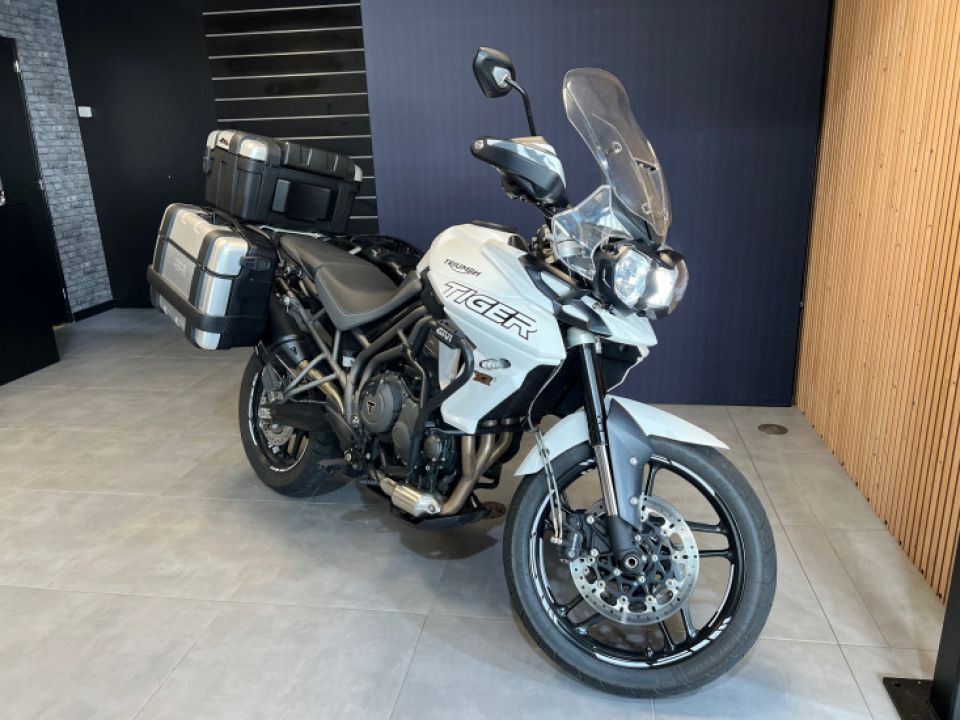 TRIUMPH TIGER 800 XRX 4