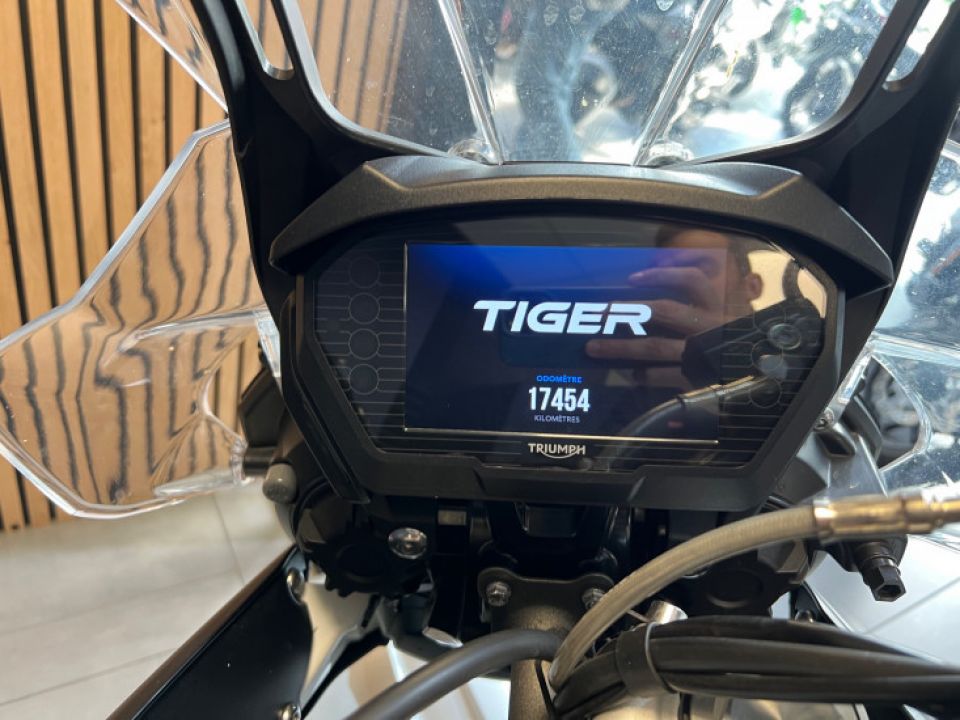 TRIUMPH TIGER 800 XRX 4