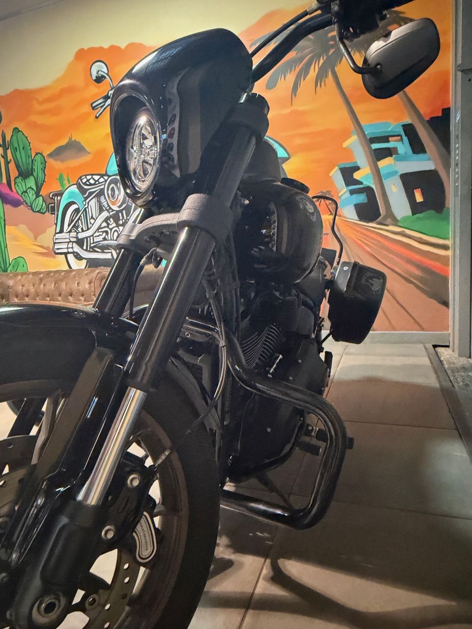 HARLEY-DAVIDSON SOFTAIL LOW RIDER 1868 S 4