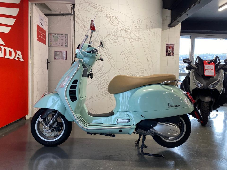 VESPA GTS 300 4