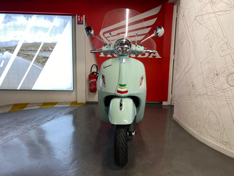 VESPA GTS 300 4