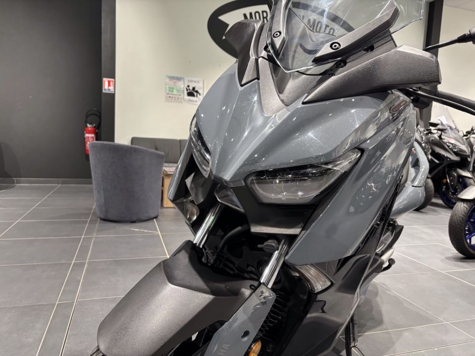 YAMAHA X-MAX 125 TECH MAX 4