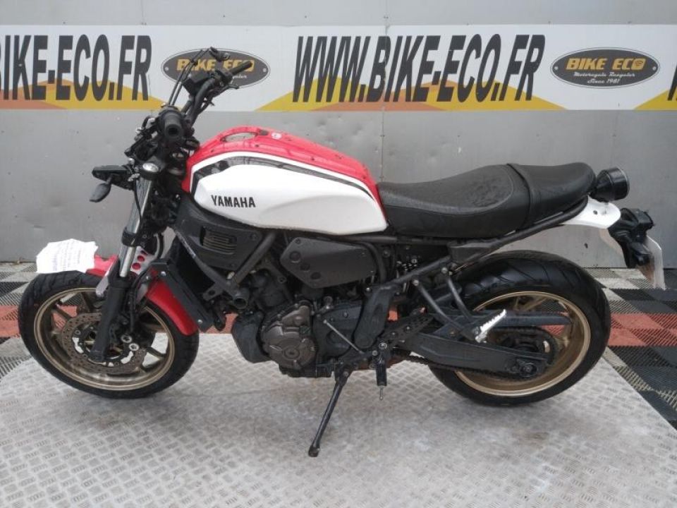 YAMAHA XSR 700 4