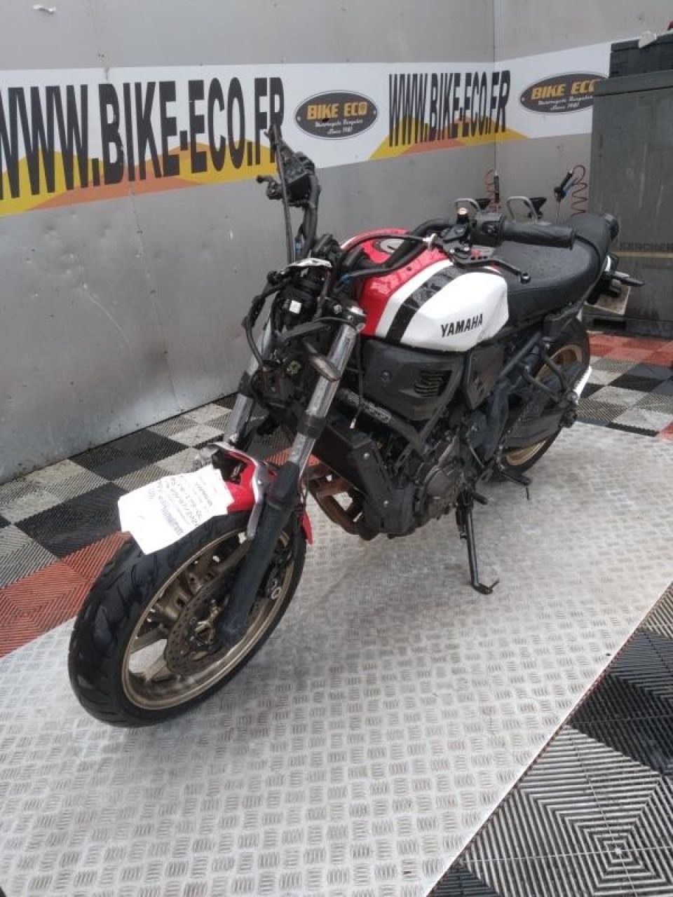 YAMAHA XSR 700 4