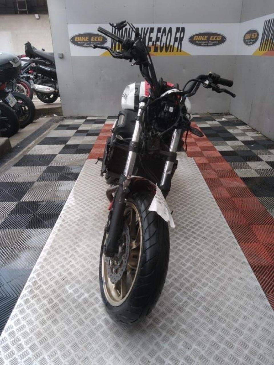 YAMAHA XSR 700 4