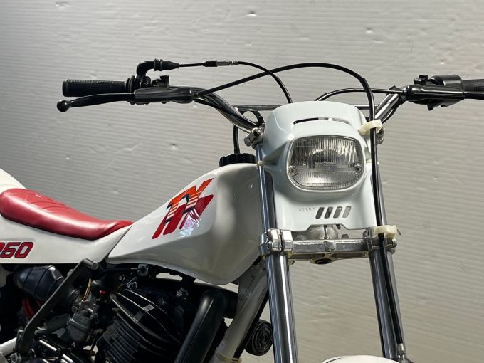 YAMAHA TY 4