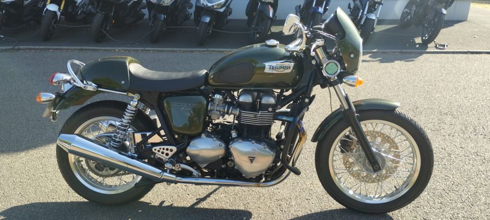 TRIUMPH Thruxton 4