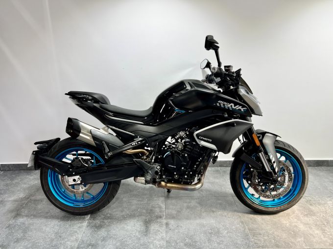 CF MOTO 800 nk advanced 4
