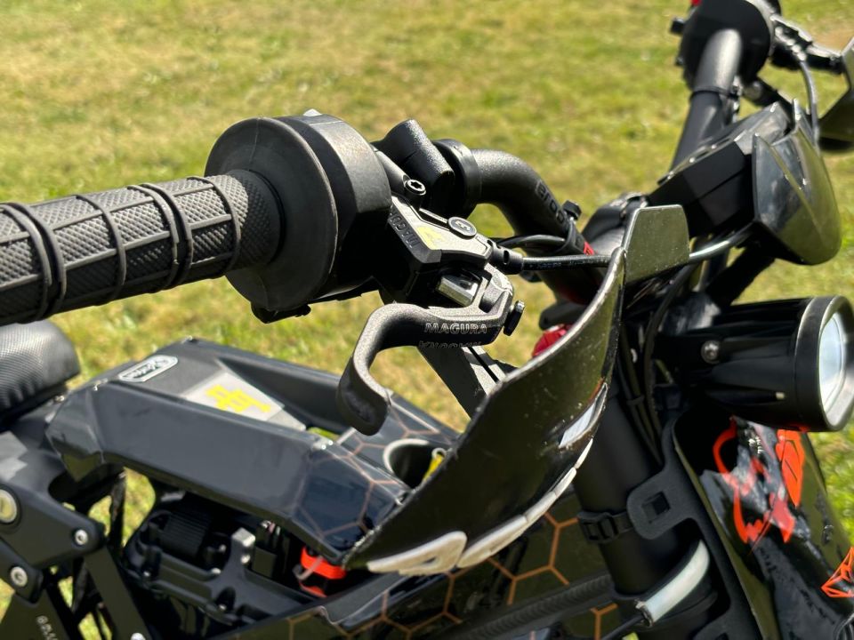 SUR-RON light bee homologué 4