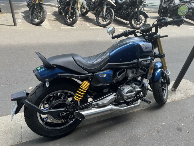 HYOSUNG GV 125 4
