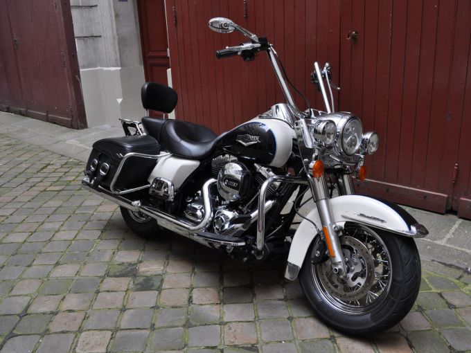 HARLEY-DAVIDSON TOURING ROAD KING 1690 CLASSIC 4