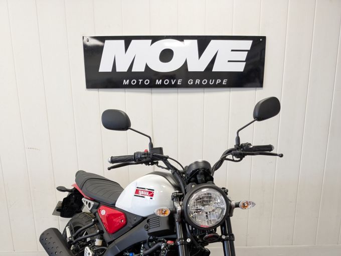 YAMAHA XSR 125 4