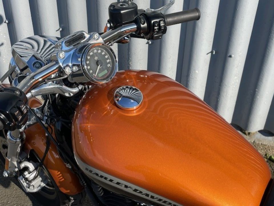 HARLEY-DAVIDSON SPORTSTER 1200 XL 4