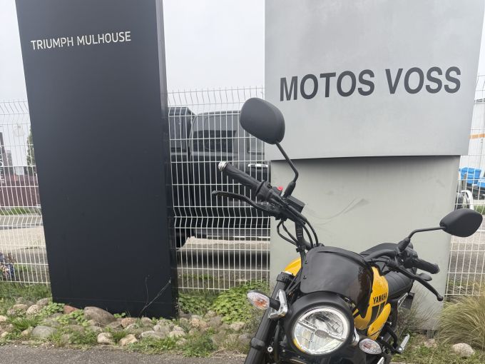 YAMAHA XSR 125 4