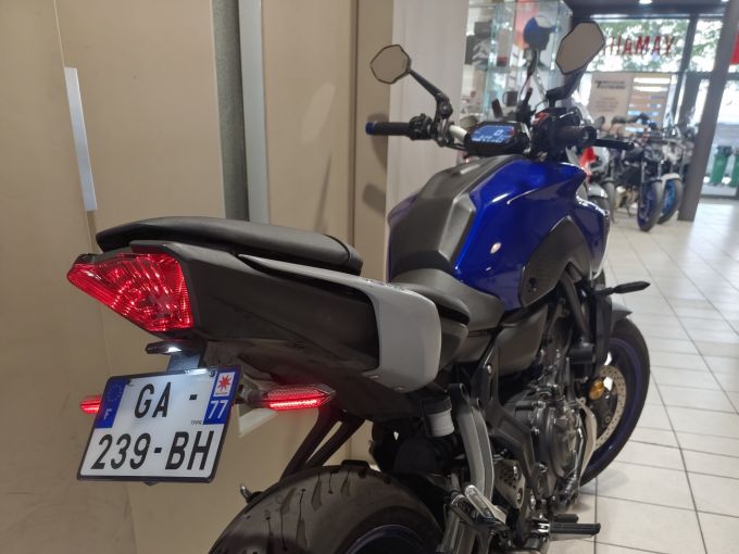 YAMAHA MT-07 (47.5CV) 4