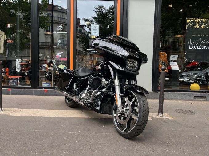 HARLEY-DAVIDSON TOURING STREET GLIDE 1923 4