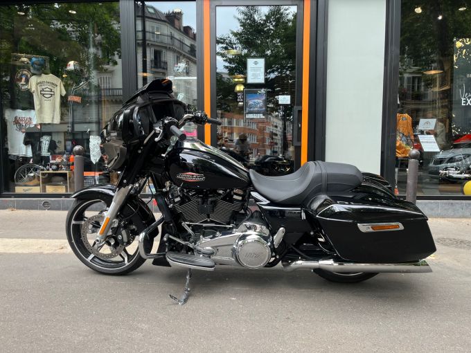 HARLEY-DAVIDSON TOURING STREET GLIDE 1923 4