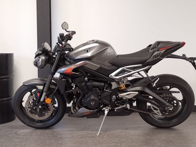TRIUMPH STREET TRIPLE 765 RS 4