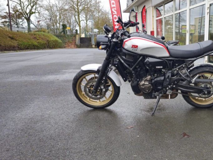 YAMAHA XSR 700 4