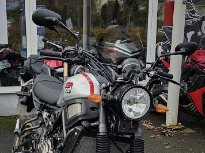 YAMAHA XSR 700 4