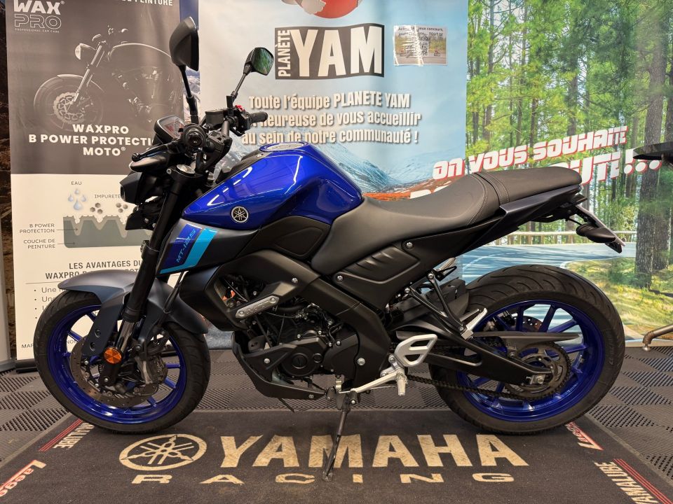YAMAHA MT-125 ABS 4