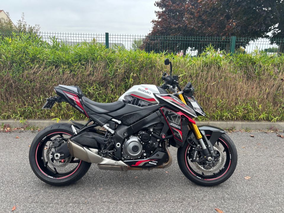 SUZUKI GSX-S 1000 ABS 4