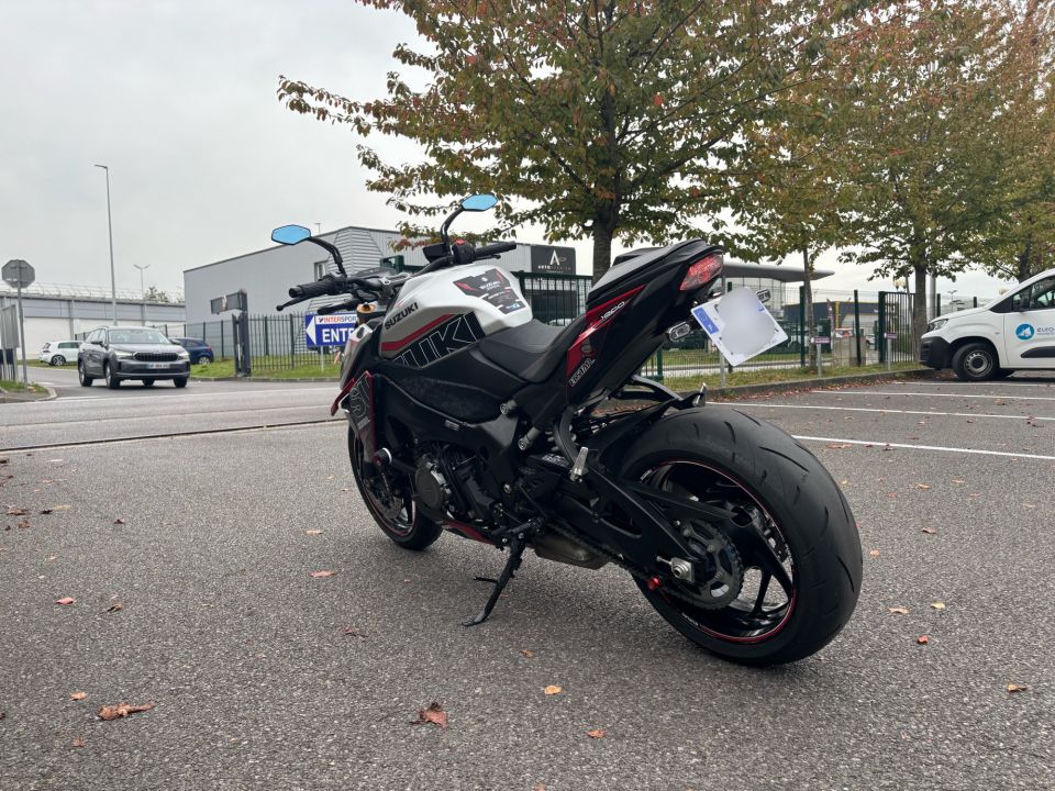 SUZUKI GSX-S 1000 ABS 4