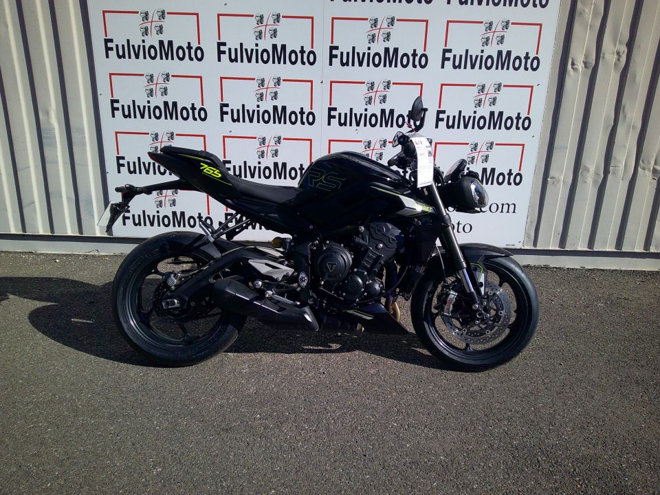 TRIUMPH STREET TRIPLE 765 RS 4