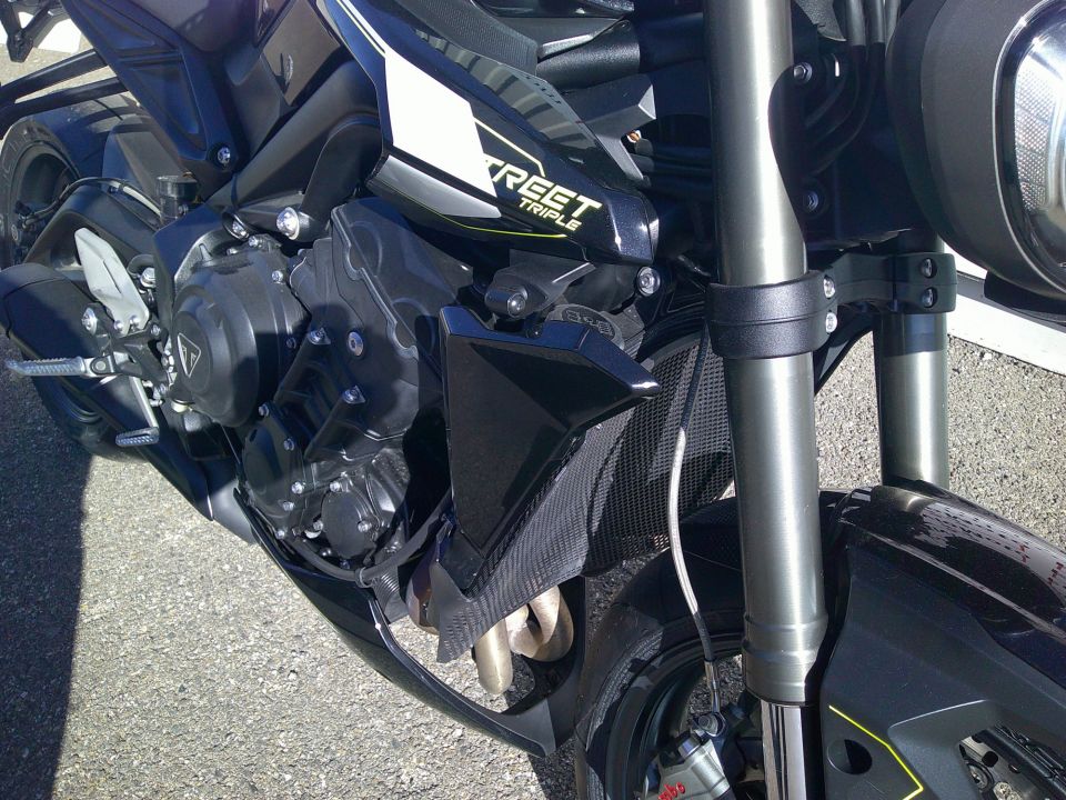 TRIUMPH STREET TRIPLE 765 RS 4
