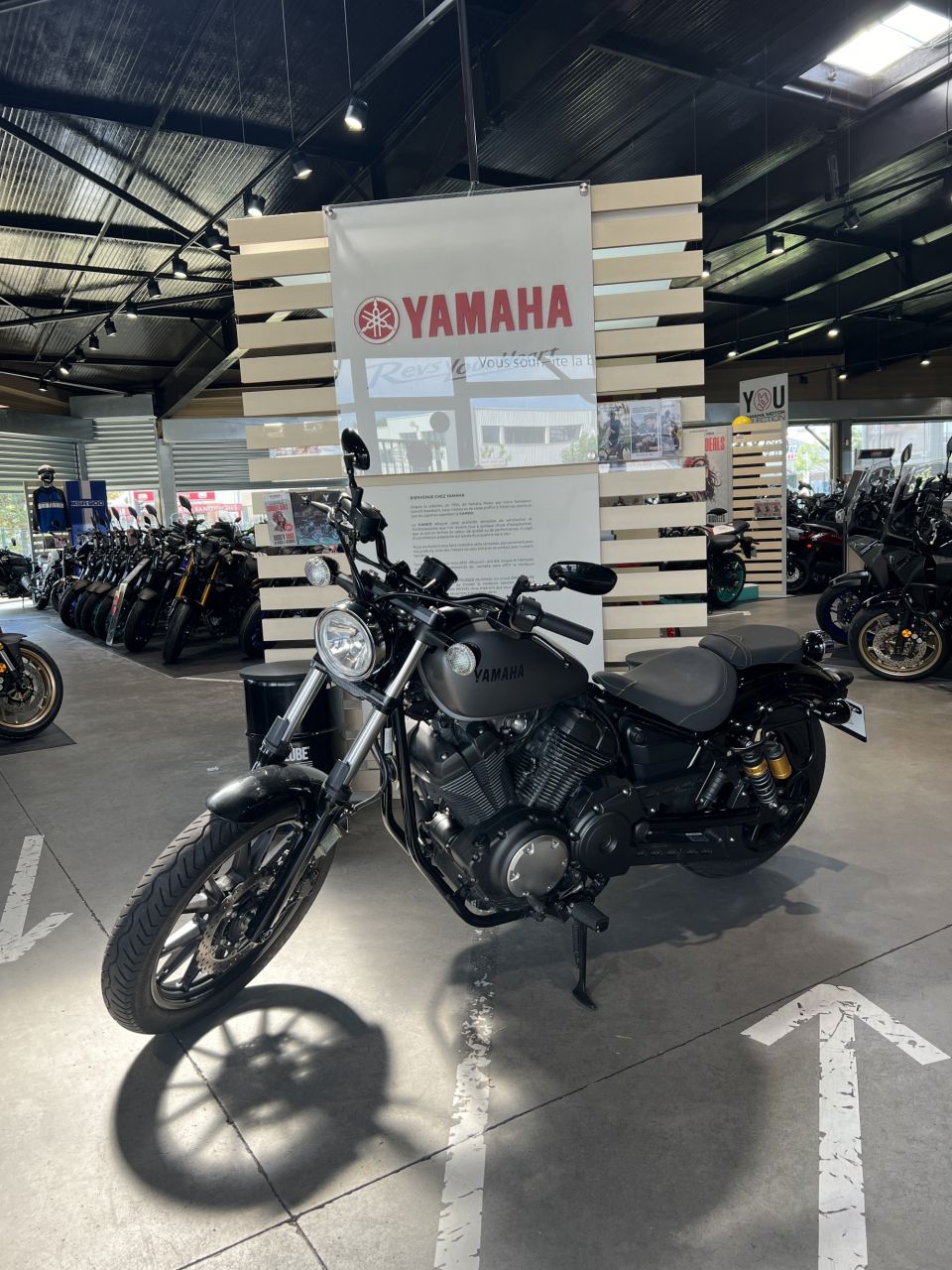 YAMAHA XV 950 BOLT R 4