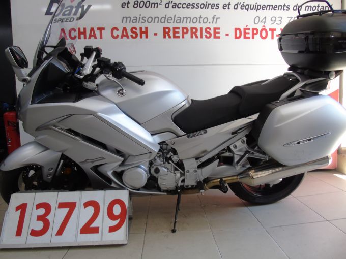 YAMAHA FJR 1300 ABS 4