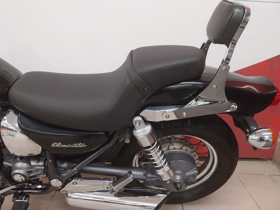 KAWASAKI ELIMINATOR 600 4