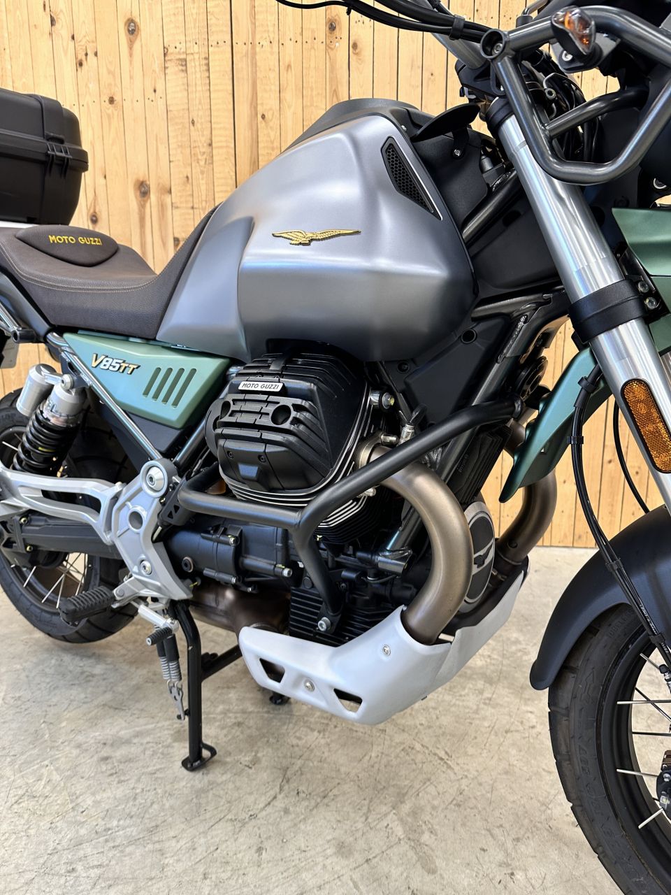 MOTO GUZZI V85 TT 850 4
